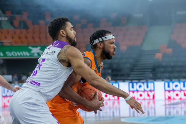 与潜力依旧 与潜力依旧