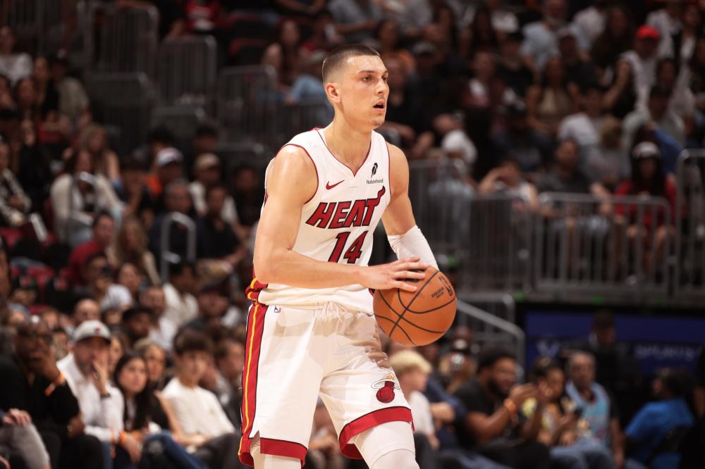 包揽了本次 包揽了本次